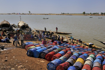 Le port de MOPTI Auf der ARTactif-Website