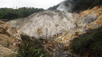 Zeitgenössisches Werk mit dem Titel « La soufrière », Erstellt von SEIDITADENISEART