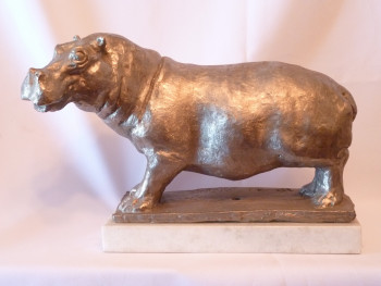 Zeitgenössisches Werk mit dem Titel « HAPPY HIPPO », Erstellt von BARAKE SCULPTOR