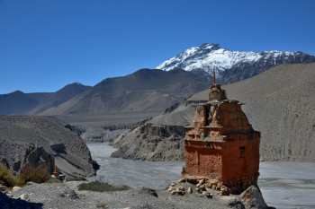 Zeitgenössisches Werk mit dem Titel « Chorten dans la vallée de la KALI GANDAKI », Erstellt von CHRISTOPHE FABLET