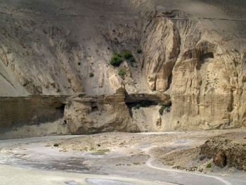 Zeitgenössisches Werk mit dem Titel « Piste de la Spiti Valley », Erstellt von ERIC TRANNOIS