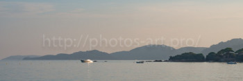 Zeitgenössisches Werk mit dem Titel « Point of Colombara, in Corsica, France », Erstellt von NICOLAS PORTAIS