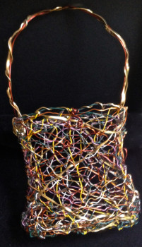 Zeitgenössisches Werk mit dem Titel « "Jazzy" sac-sculpture », Erstellt von ROUGE D'OR