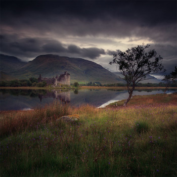 Zeitgenössisches Werk mit dem Titel « Kilchurn Landscape », Erstellt von CLéMENT LELIèVRE