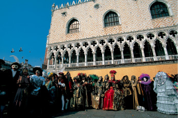 Zeitgenössisches Werk mit dem Titel « Venise et son carnaval », Erstellt von DOMINIQUE LEROY