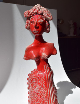 Zeitgenössisches Werk mit dem Titel « STATUETTE N°4 », Erstellt von CT