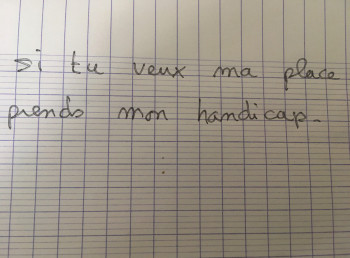 Zeitgenössisches Werk mit dem Titel « pour les cons », Erstellt von DAVID SROCZYNSKI