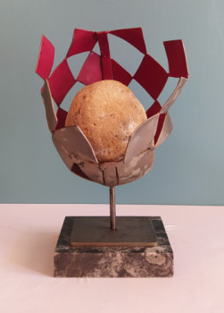 Zeitgenössisches Werk mit dem Titel « L'ECLOSION », Erstellt von YERBANGA SCULPTURE