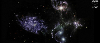 Zeitgenössisches Werk mit dem Titel « dieu euh dieu euh dieu heu science euh dieu euh origine fin centre image galaxie », Erstellt von DAVID SROCZYNSKI