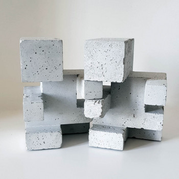 Zeitgenössisches Werk mit dem Titel « Hug - Duo béton brut », Erstellt von ALX MARTINELLI