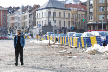 Zeitgenössisches Werk mit dem Titel « gas mask-brussels-2007 », Erstellt von DAVID SROCZYNSKI