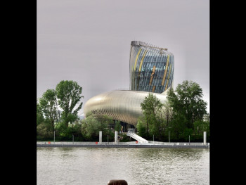 Zeitgenössisches Werk mit dem Titel « Bordeaux wine », Erstellt von MICHEL PAULIN