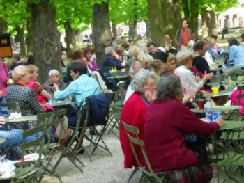 Zeitgenössisches Werk mit dem Titel « Jardin de Luxembourg 3 », Erstellt von OLEG HASLAVSKY