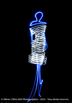 Zeitgenössisches Werk mit dem Titel « MODE LIGHT PAINTING », Erstellt von P'TIT KID