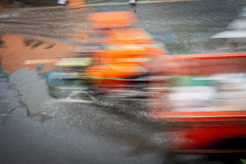 Zeitgenössisches Werk mit dem Titel « Saigon Trafic urbain saison des pluie », Erstellt von DAVID.B