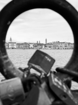 Zeitgenössisches Werk mit dem Titel « Autunno a Venezia », Erstellt von LAURENCE CLAUSSE