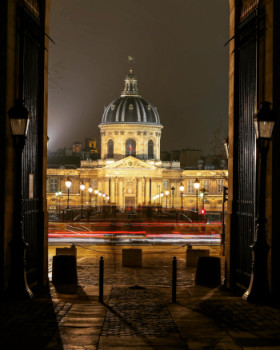 Zeitgenössisches Werk mit dem Titel « Paris la nuit », Erstellt von MOY