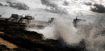 Zeitgenössisches Werk mit dem Titel « La tempête », Erstellt von VAL'éVASION PHOTOS