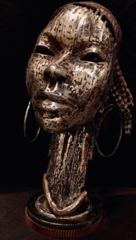 Zeitgenössisches Werk mit dem Titel « Steel face of African woman », Erstellt von CHRISTOPHE MILCENT