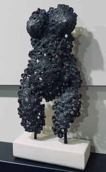 Zeitgenössisches Werk mit dem Titel « Lava iron body », Erstellt von CHRISTOPHE MILCENT