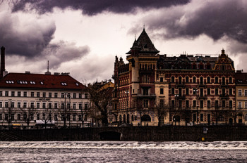 Zeitgenössisches Werk mit dem Titel « Vue de Prague », Erstellt von MARION BORELLE