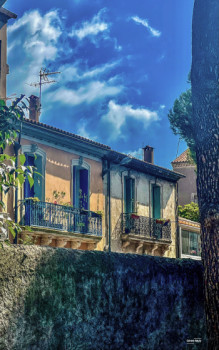 Zeitgenössisches Werk mit dem Titel « Façades de Marseillan », Erstellt von UN REGARD SUR SèTE