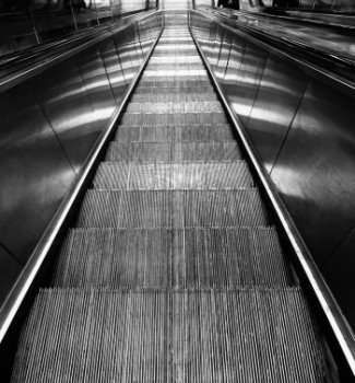 Zeitgenössisches Werk mit dem Titel « Escalator », Erstellt von BECHA