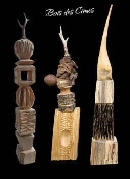 Zeitgenössisches Werk mit dem Titel « Totems Alpin », Erstellt von BOIS DES CIMES