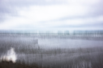 Zeitgenössisches Werk mit dem Titel « Blurry sea II », Erstellt von CARMEN LAZARESCU