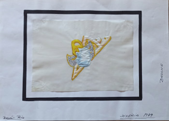 Zeitgenössisches Werk mit dem Titel « Broche Biwa », Erstellt von DIVA CUTE