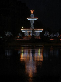 Zeitgenössisches Werk mit dem Titel « Place Félix Eboué de nuit », Erstellt von SARCIE