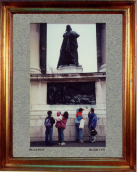 Hongrie 1997; Place des héros de Budapest Auf der ARTactif-Website