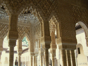 Zeitgenössisches Werk mit dem Titel « Alhambra - Arcades 2 », Erstellt von GRéGORY FOULON