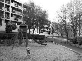 Zeitgenössisches Werk mit dem Titel « Jardin d'enfants », Erstellt von GRéGORY FOULON