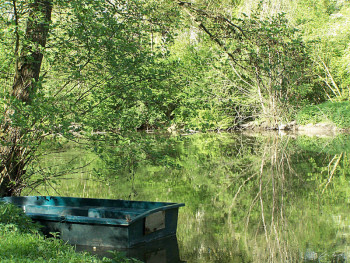 Zeitgenössisches Werk mit dem Titel « Barque sur l'Yerres », Erstellt von GRéGORY FOULON