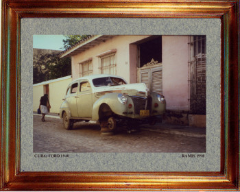 Zeitgenössisches Werk mit dem Titel « Cuba, Ford 1940 », Erstellt von EMILE RAMIS