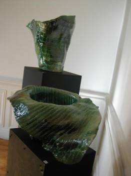 Zeitgenössisches Werk mit dem Titel « Les deux vases vert Véronèse », Erstellt von MARTINE MENARD