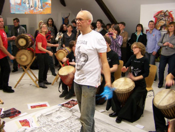 Zeitgenössisches Werk mit dem Titel « Nuit féline avec le groupe TAKUNDE », Erstellt von WEITEN - DE WAHA