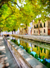 quais-de-la-fontaine-nimes-france